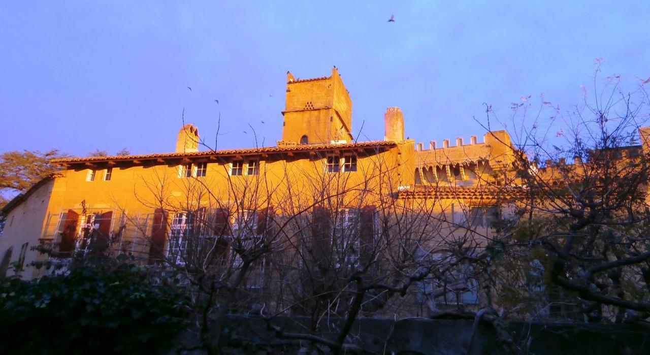 Monte Arena Bed and Breakfast Montaren-et-Saint-Médiers Εξωτερικό φωτογραφία